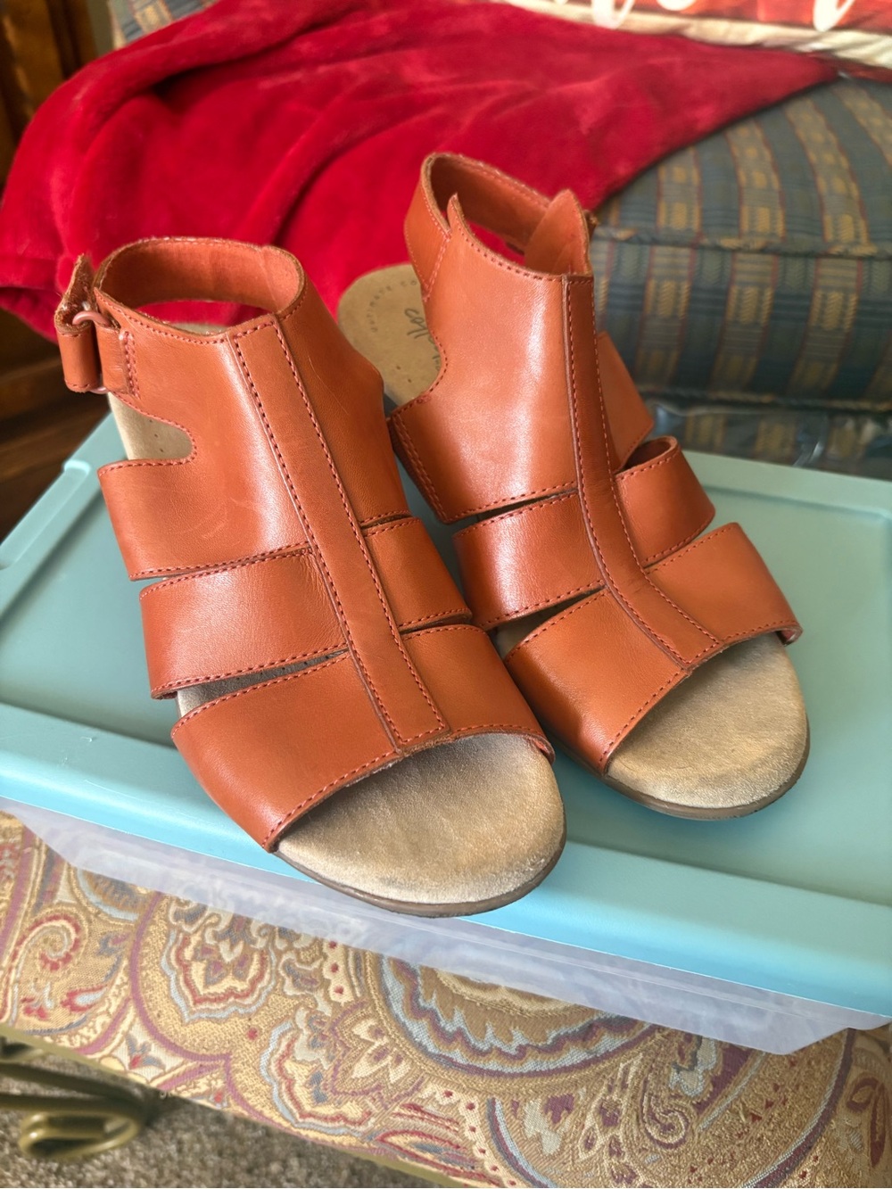 Clarks Rust Brown Open-Toe Strappy Sandals